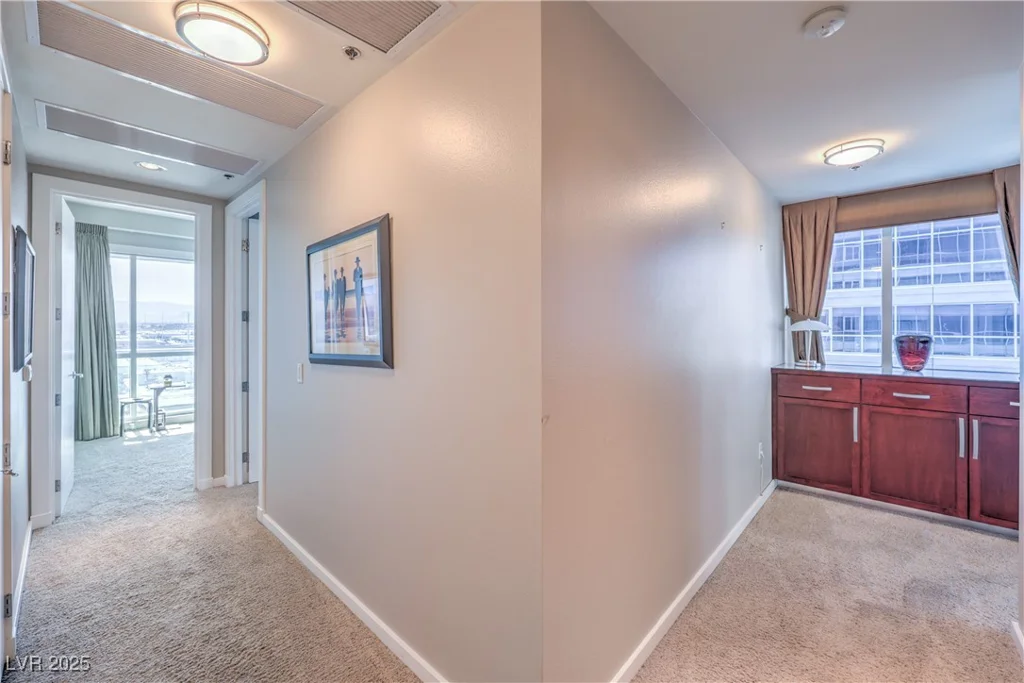 4575 Dean Martin, Las Vegas, NV 89103
