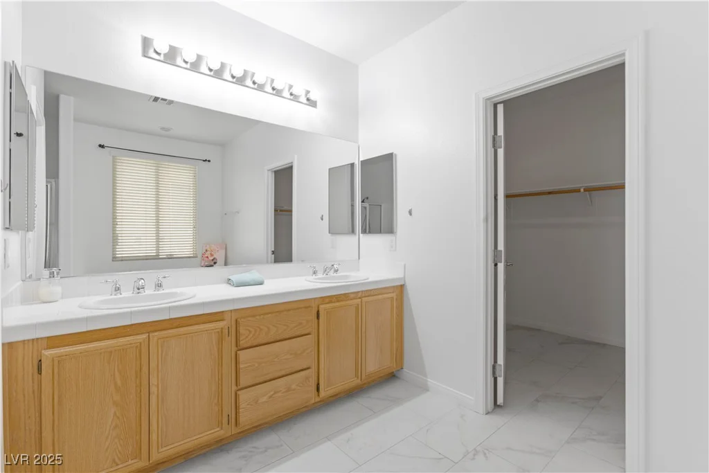 820 Peach, North Las Vegas, NV 89032