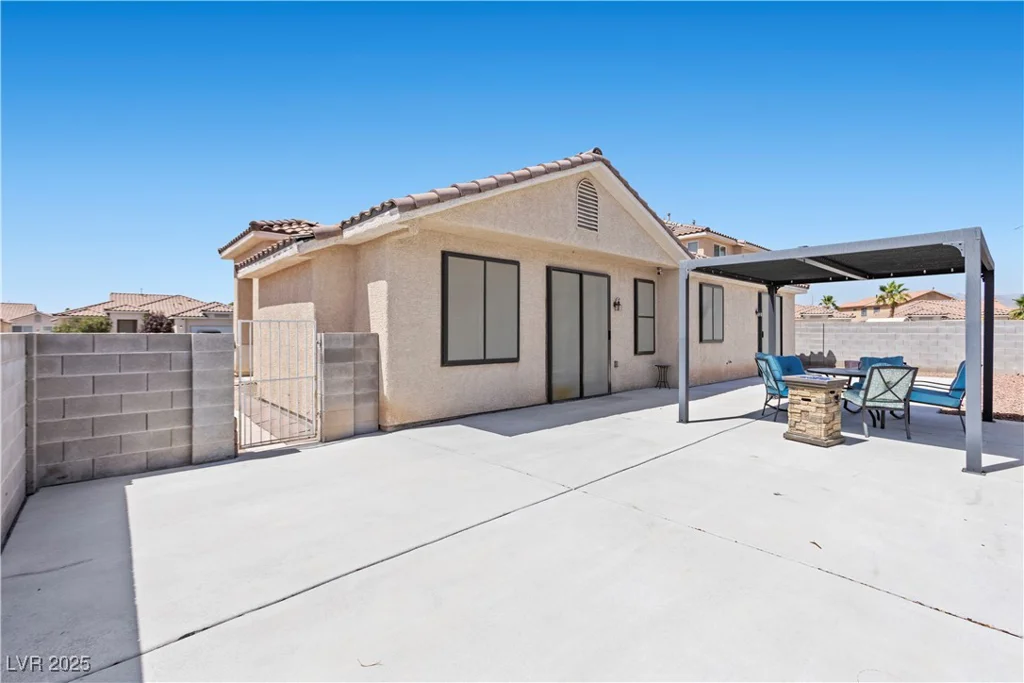 820 Peach, North Las Vegas, NV 89032