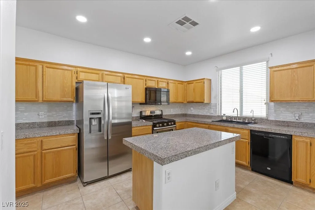 820 Peach, North Las Vegas, NV 89032