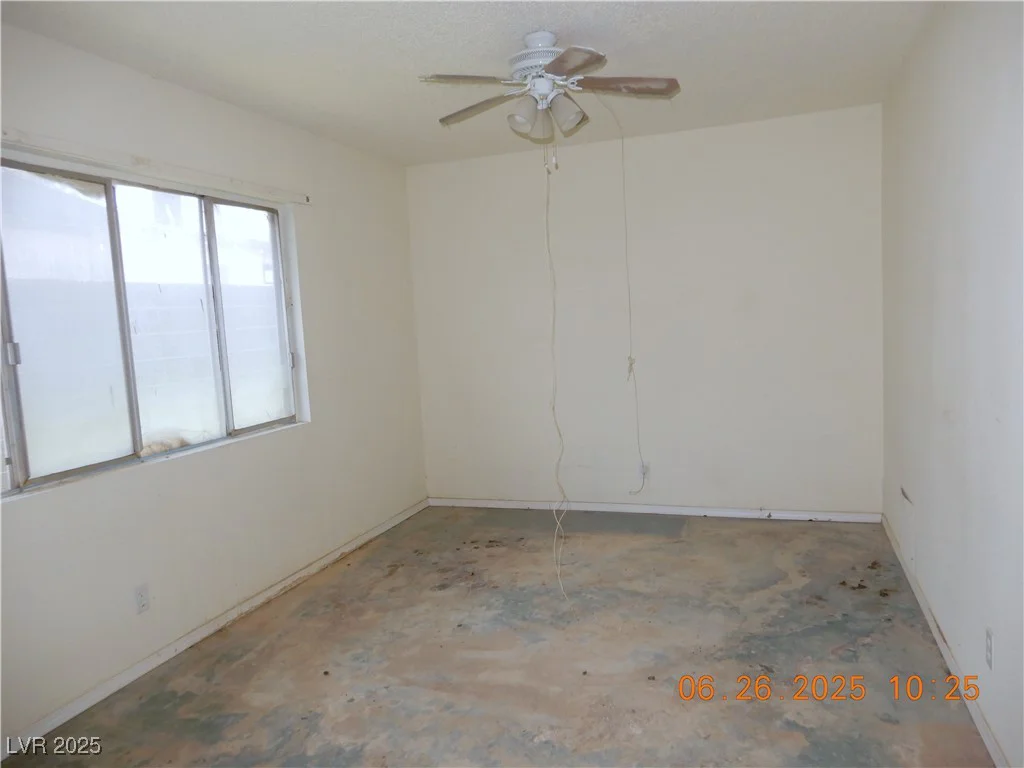 3175 Palmdale, Las Vegas, NV 89121