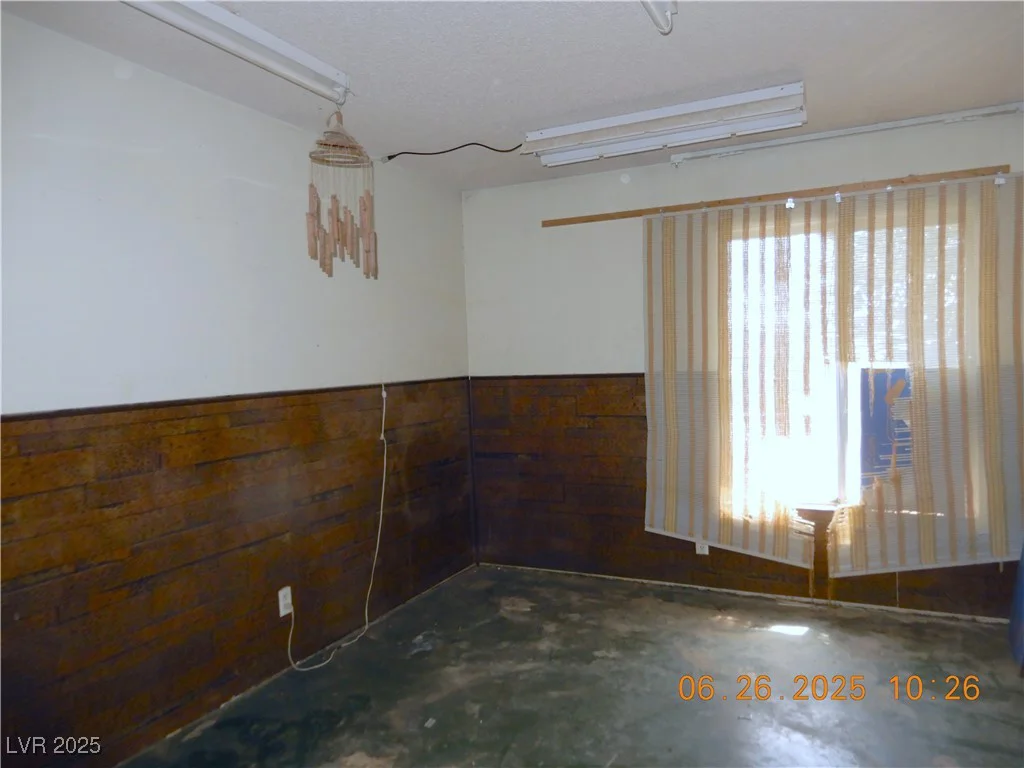 3175 Palmdale, Las Vegas, NV 89121