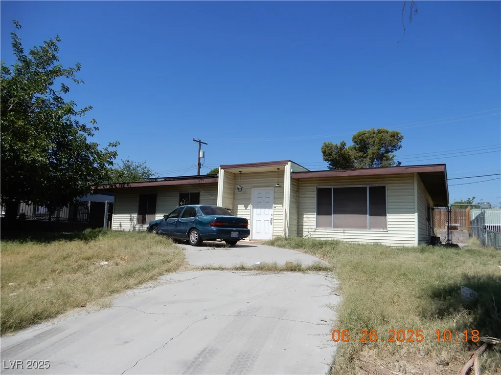 3175 Palmdale, Las Vegas, NV 89121