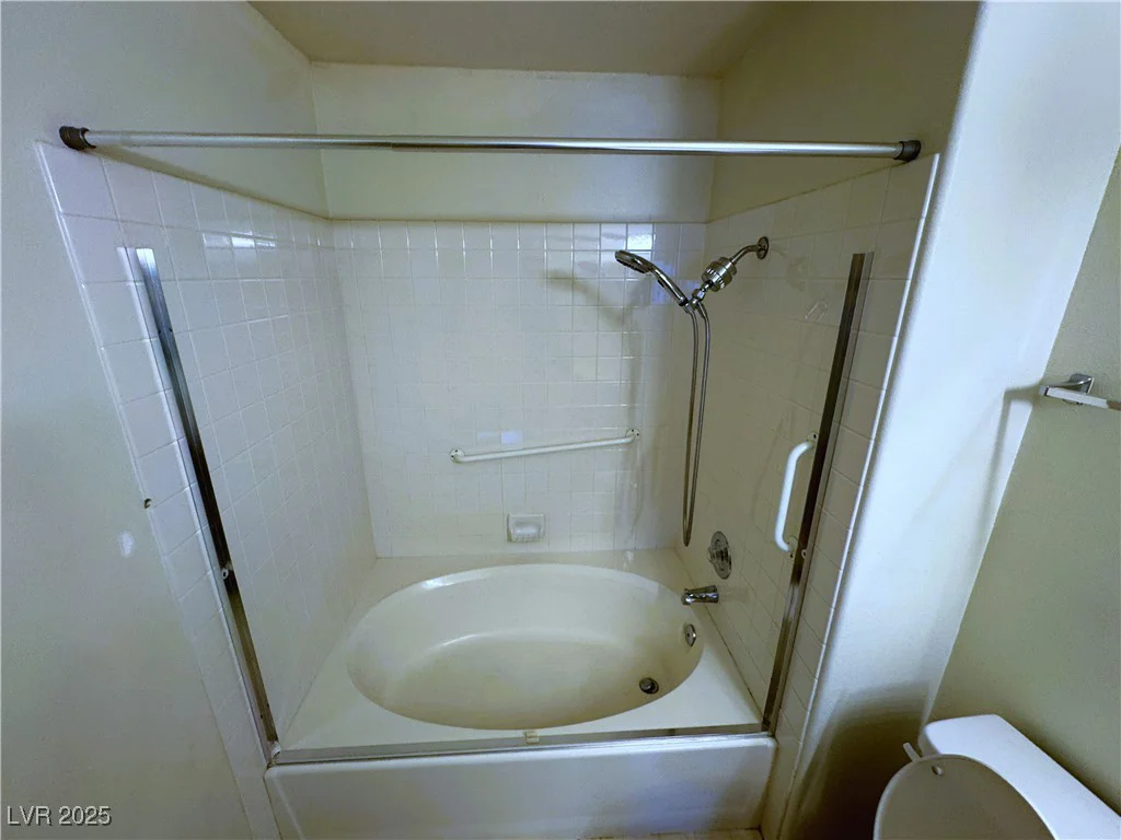 9070 Spring Mountain, Las Vegas, NV 89117
