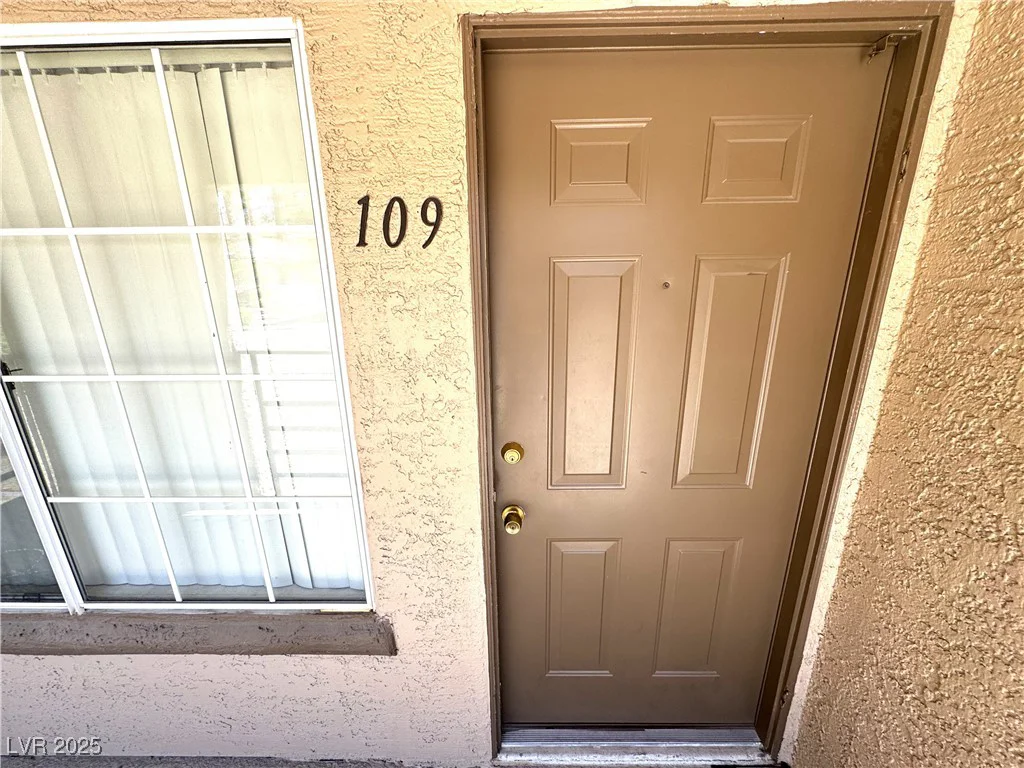 9070 Spring Mountain, Las Vegas, NV 89117