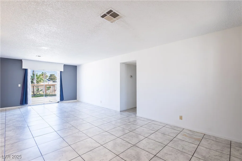 5673 Coaldale, Las Vegas, NV 89110