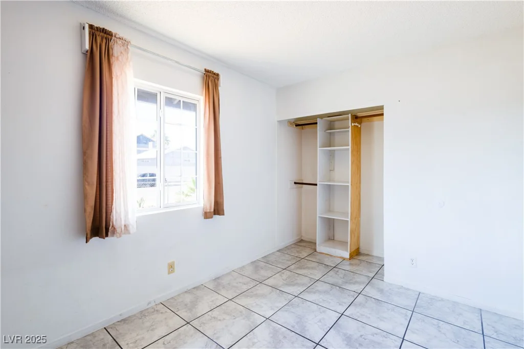 5673 Coaldale, Las Vegas, NV 89110