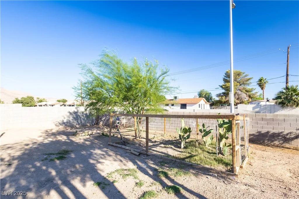 5673 Coaldale, Las Vegas, NV 89110