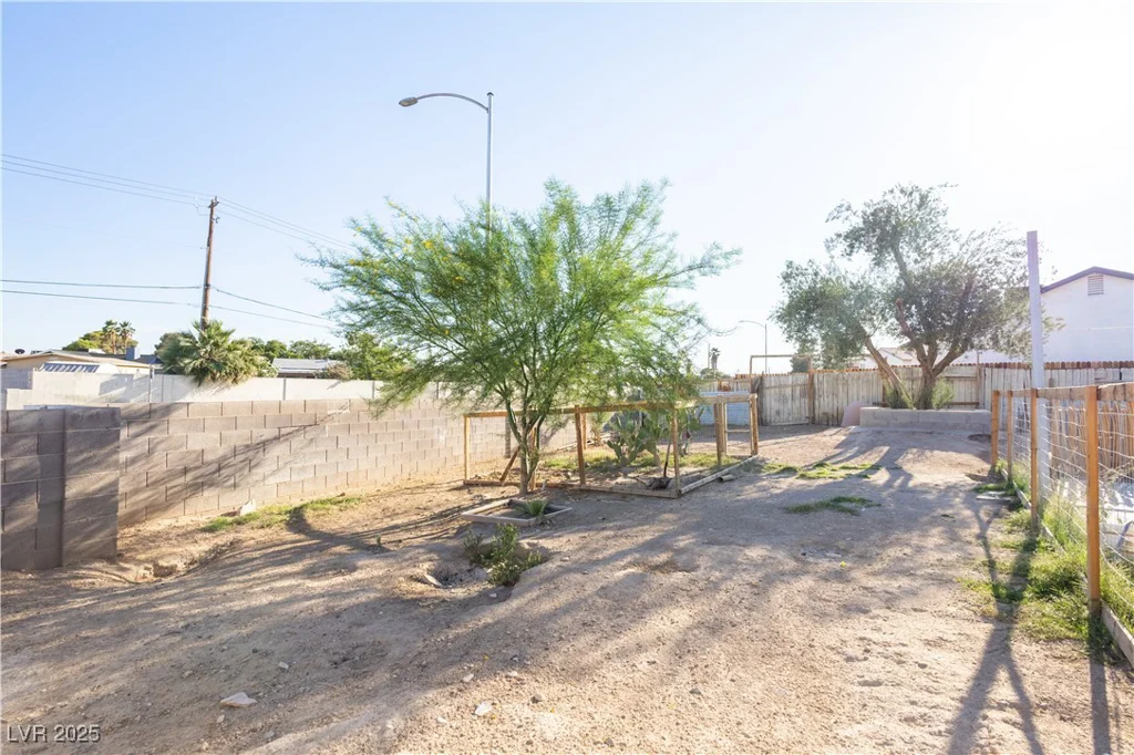 5673 Coaldale, Las Vegas, NV 89110