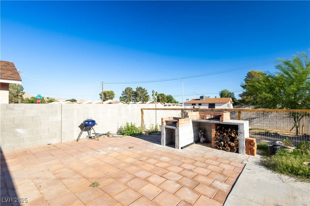 5673 Coaldale, Las Vegas, NV 89110