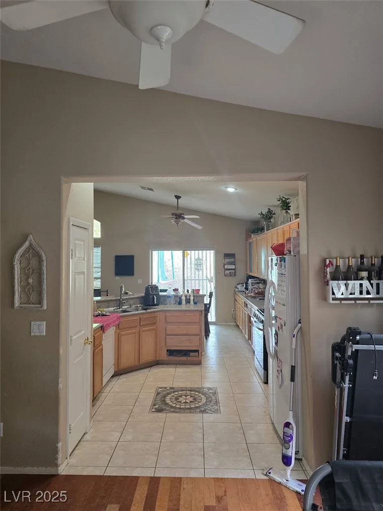 8277 Orange Vale, Las Vegas, NV 89131