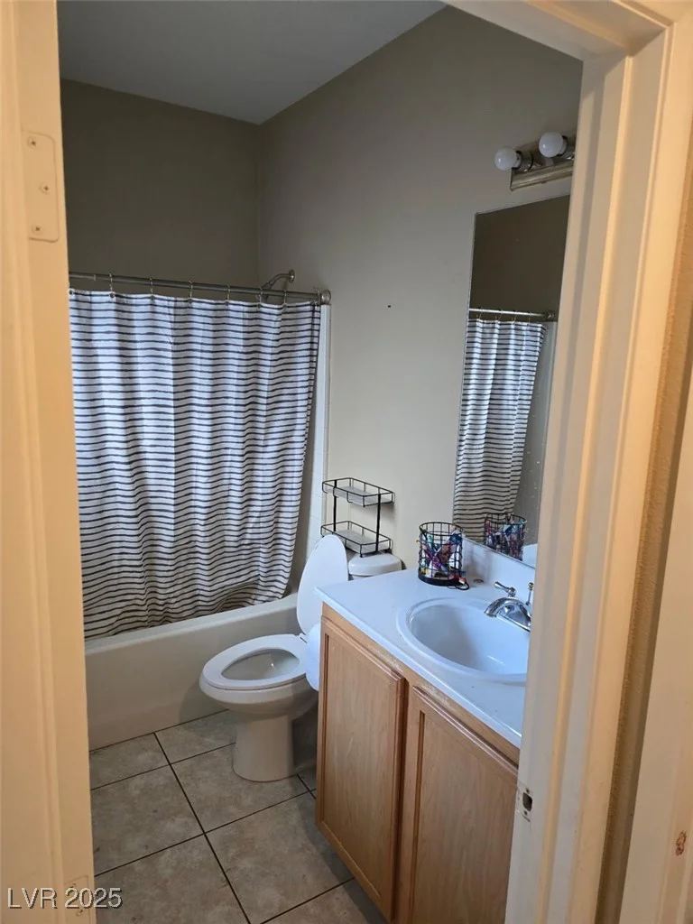 8277 Orange Vale, Las Vegas, NV 89131