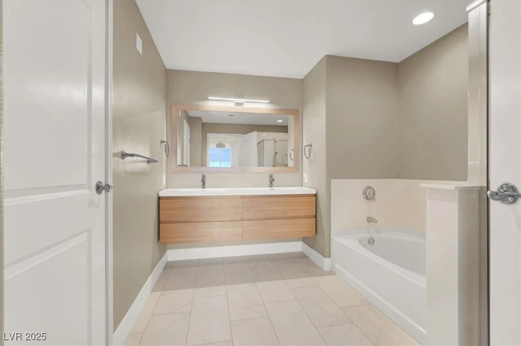 8255 Las Vegas, Las Vegas, NV 89123