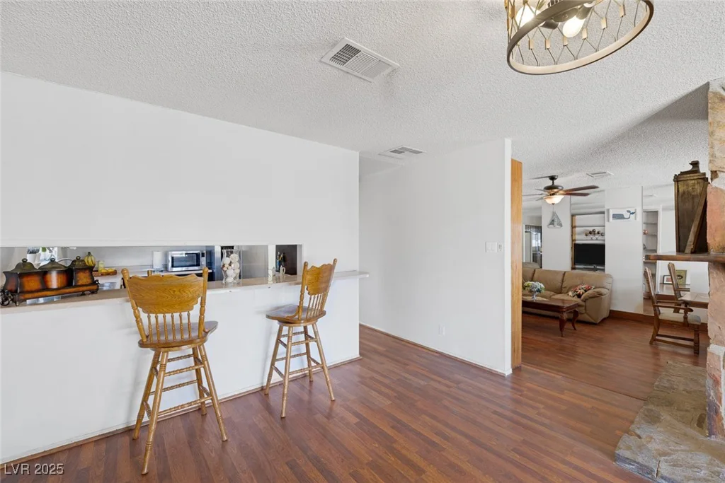 4458 El Quinta, Las Vegas, NV 89121