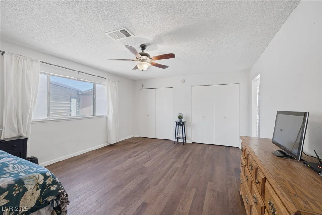4458 El Quinta, Las Vegas, NV 89121