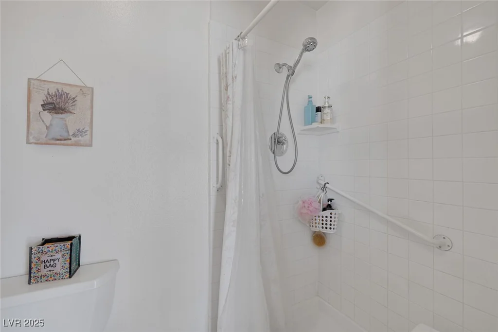 4458 El Quinta, Las Vegas, NV 89121