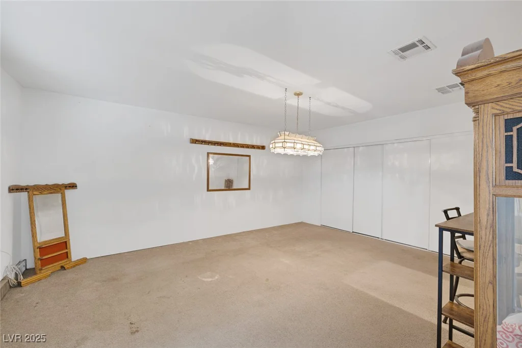 4458 El Quinta, Las Vegas, NV 89121