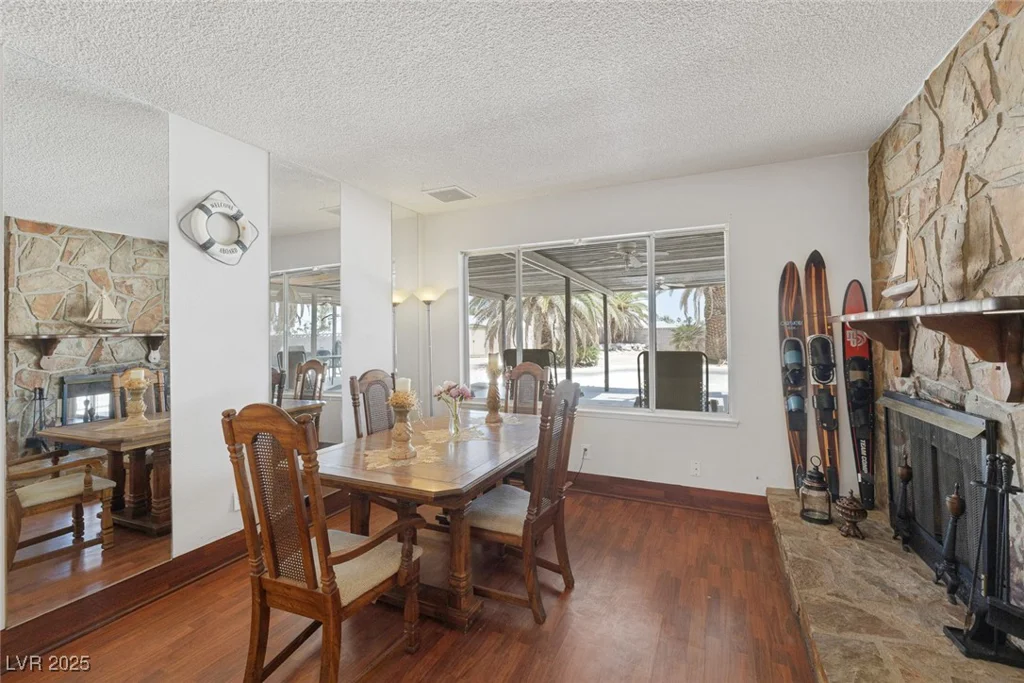 4458 El Quinta, Las Vegas, NV 89121