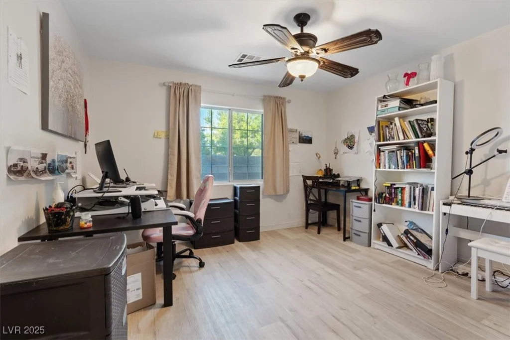 8550 Little Fox, Las Vegas, NV 89123
