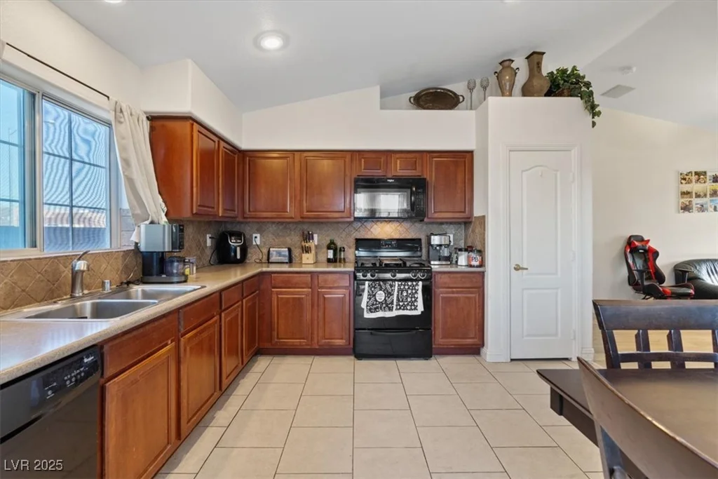8550 Little Fox, Las Vegas, NV 89123