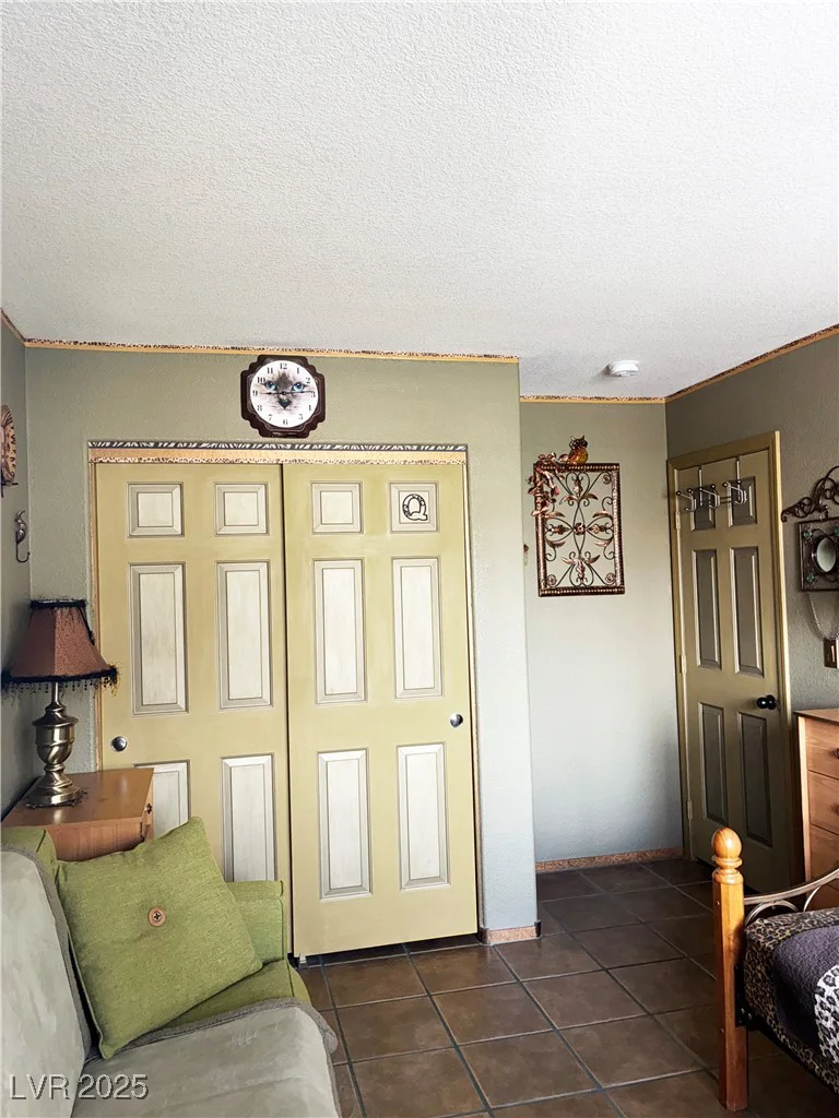 5929 Gentle Creek, North Las Vegas, NV 89031