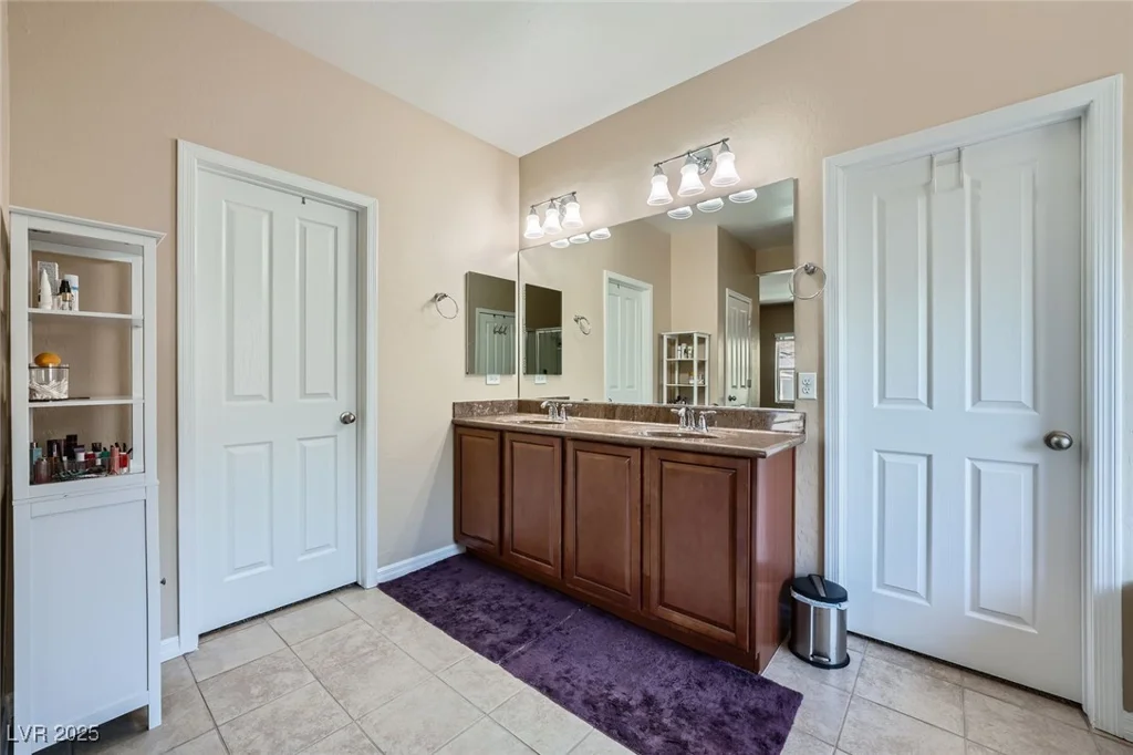 10693 Harvest Green, Las Vegas, NV 89135