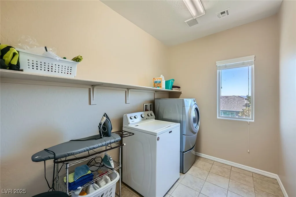 10693 Harvest Green, Las Vegas, NV 89135