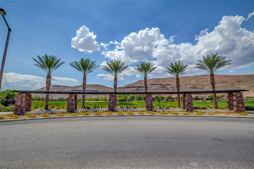 10693 Harvest Green, Las Vegas, NV 89135