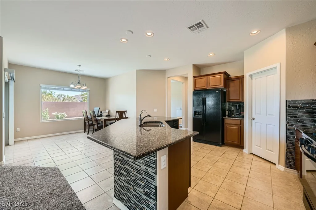 10693 Harvest Green, Las Vegas, NV 89135