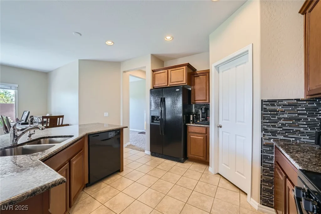 10693 Harvest Green, Las Vegas, NV 89135