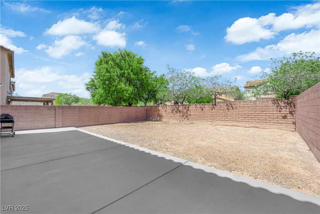 10045 Natchez Trace, Las Vegas, NV 89178