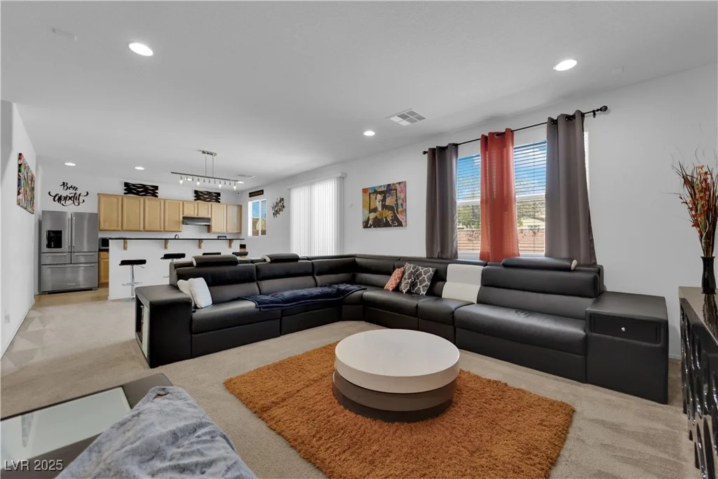 10045 Natchez Trace, Las Vegas, NV 89178