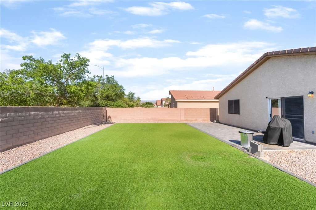 5009 Peaceful Pond, Las Vegas, NV 89131