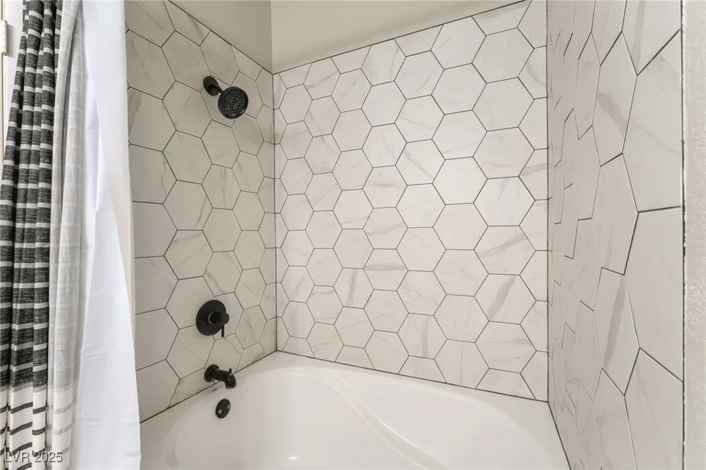 5009 Peaceful Pond, Las Vegas, NV 89131