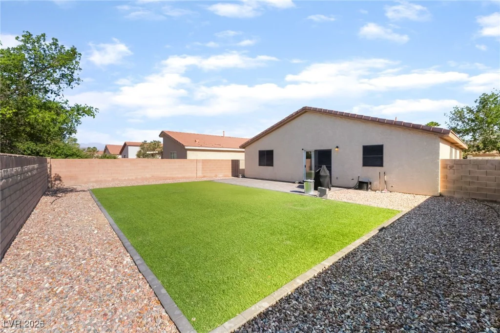 5009 Peaceful Pond, Las Vegas, NV 89131