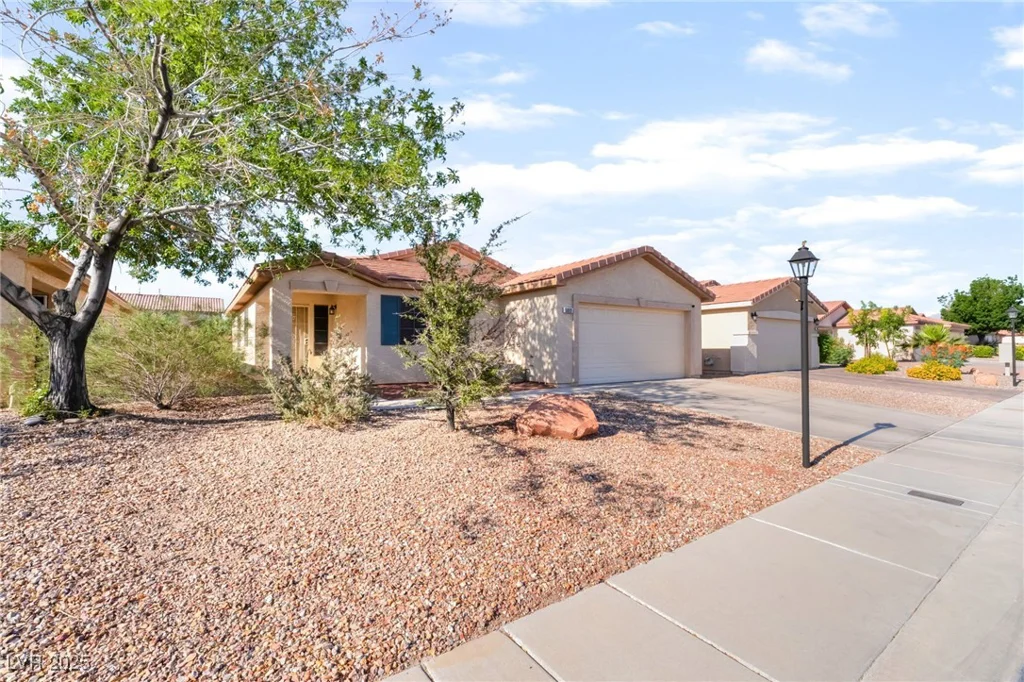 5009 Peaceful Pond, Las Vegas, NV 89131