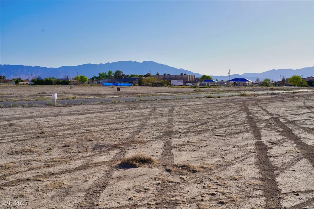 1110 Honeysuckle, Pahrump, NV 89048