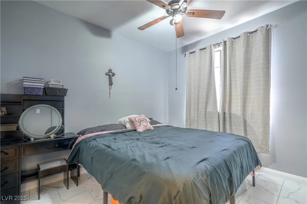 7537 Splashing Rock, Las Vegas, NV 89131
