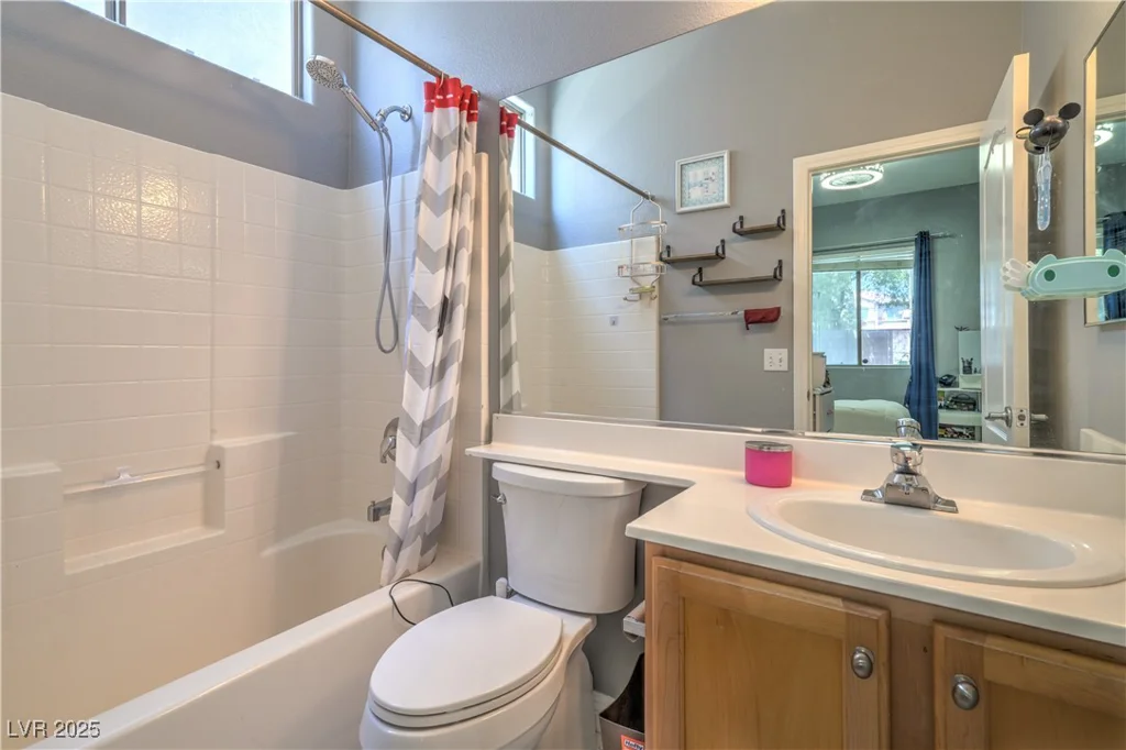 7537 Splashing Rock, Las Vegas, NV 89131