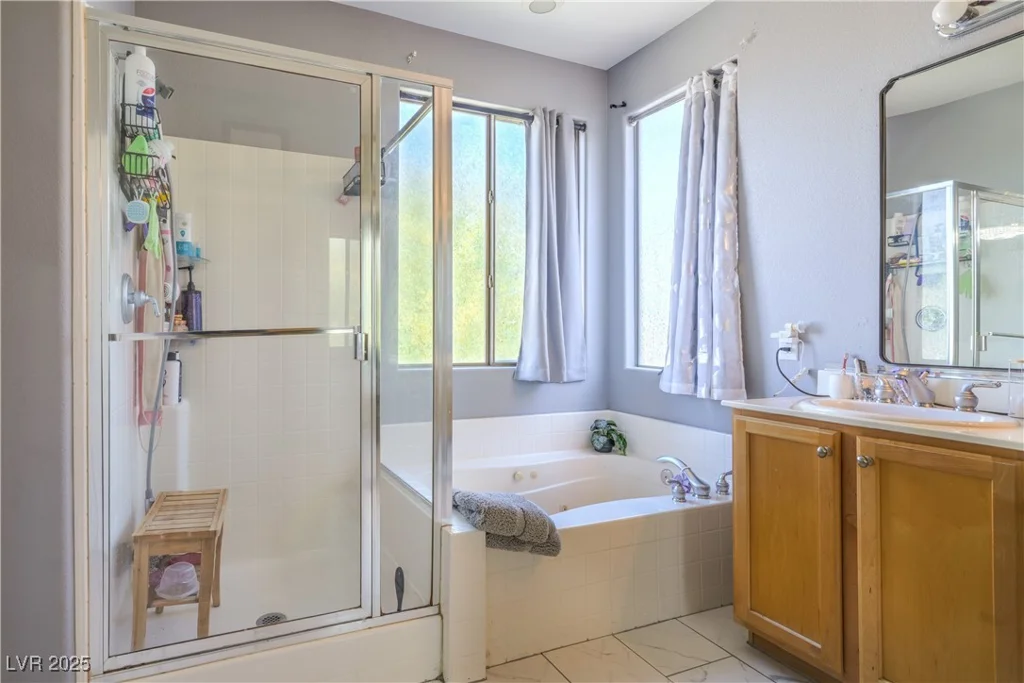 7537 Splashing Rock, Las Vegas, NV 89131