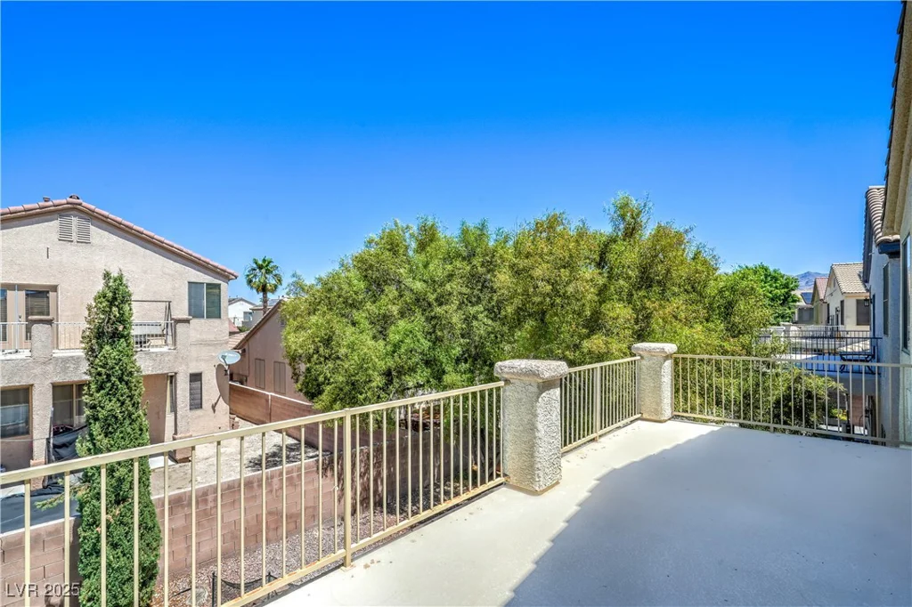 7537 Splashing Rock, Las Vegas, NV 89131