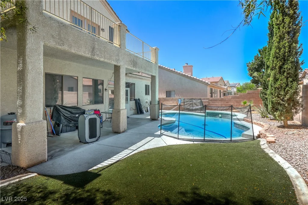 7537 Splashing Rock, Las Vegas, NV 89131