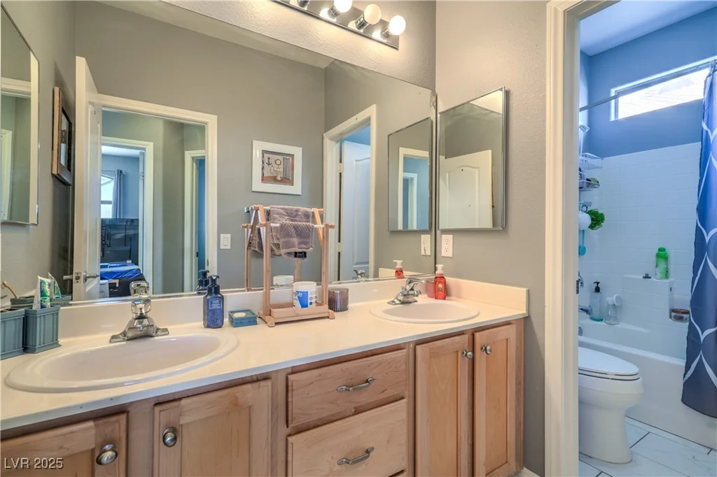 7537 Splashing Rock, Las Vegas, NV 89131