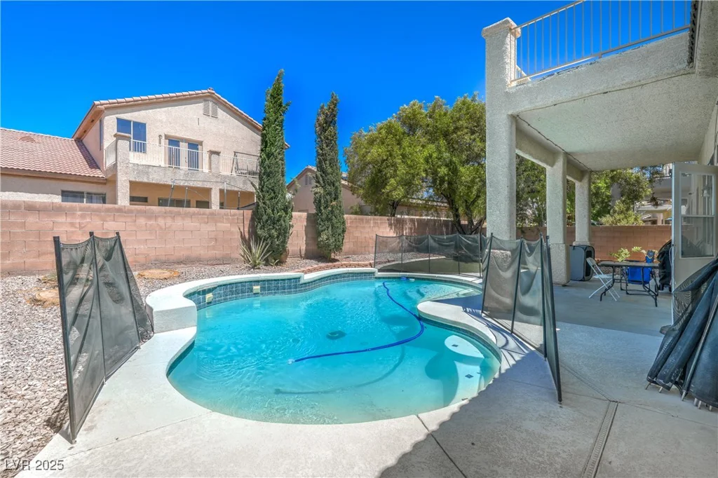 7537 Splashing Rock, Las Vegas, NV 89131