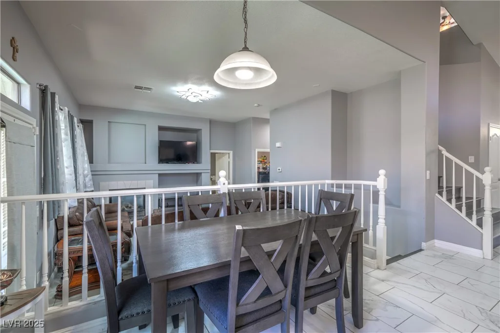 7537 Splashing Rock, Las Vegas, NV 89131