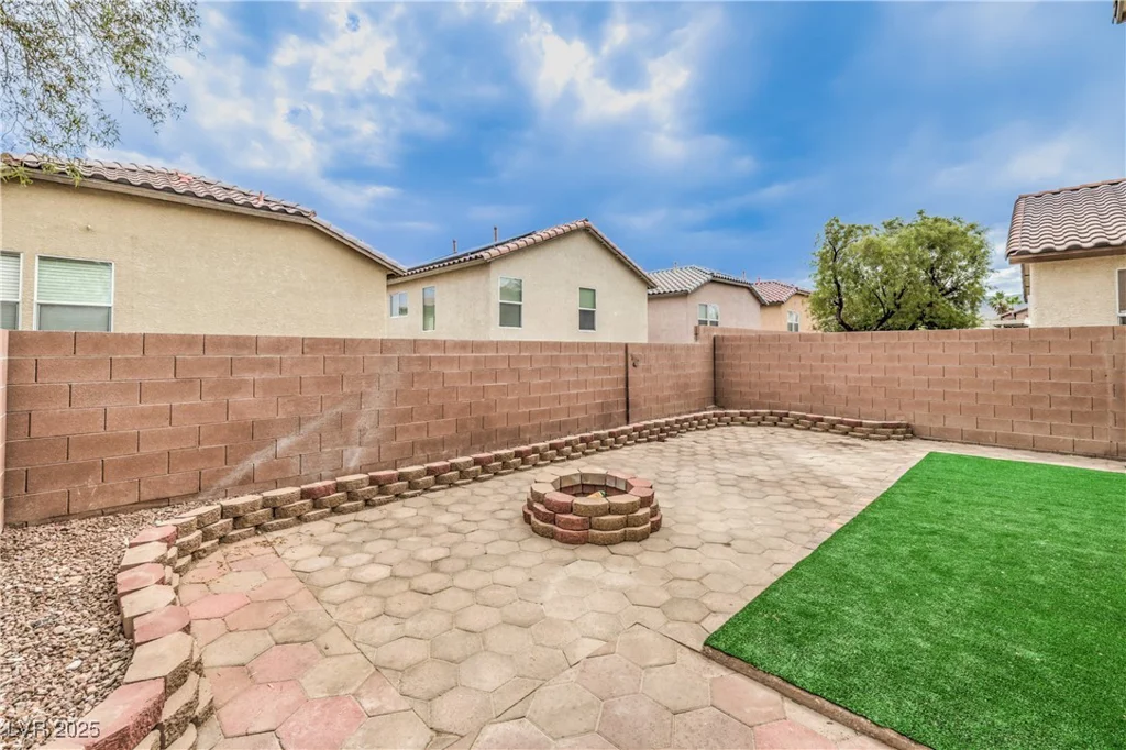 9129 Patrick Henry, Las Vegas, NV 89149