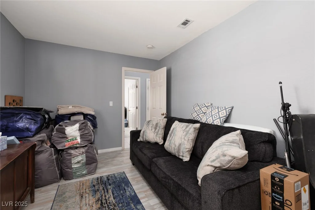 998 Hunters Run, Henderson, NV 89002