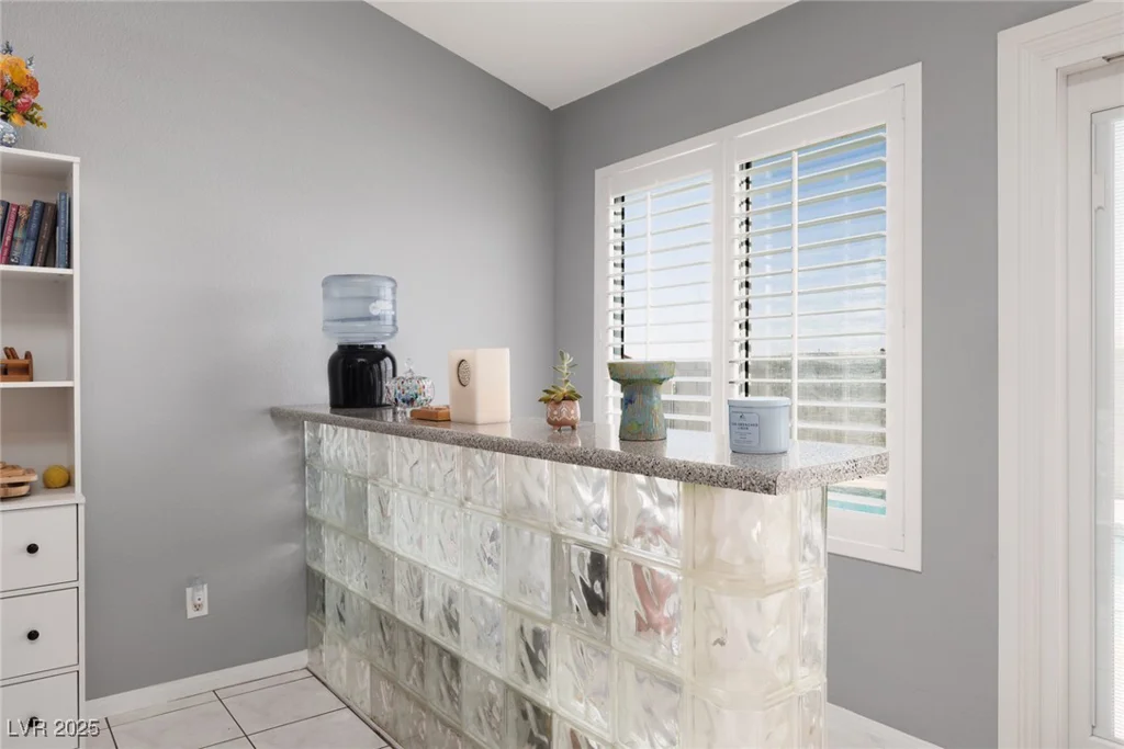 998 Hunters Run, Henderson, NV 89002