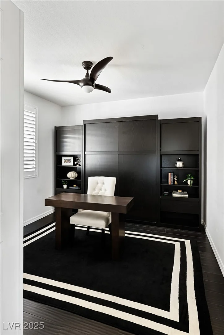 9430 Laguna Niguel, Las Vegas, NV 89134