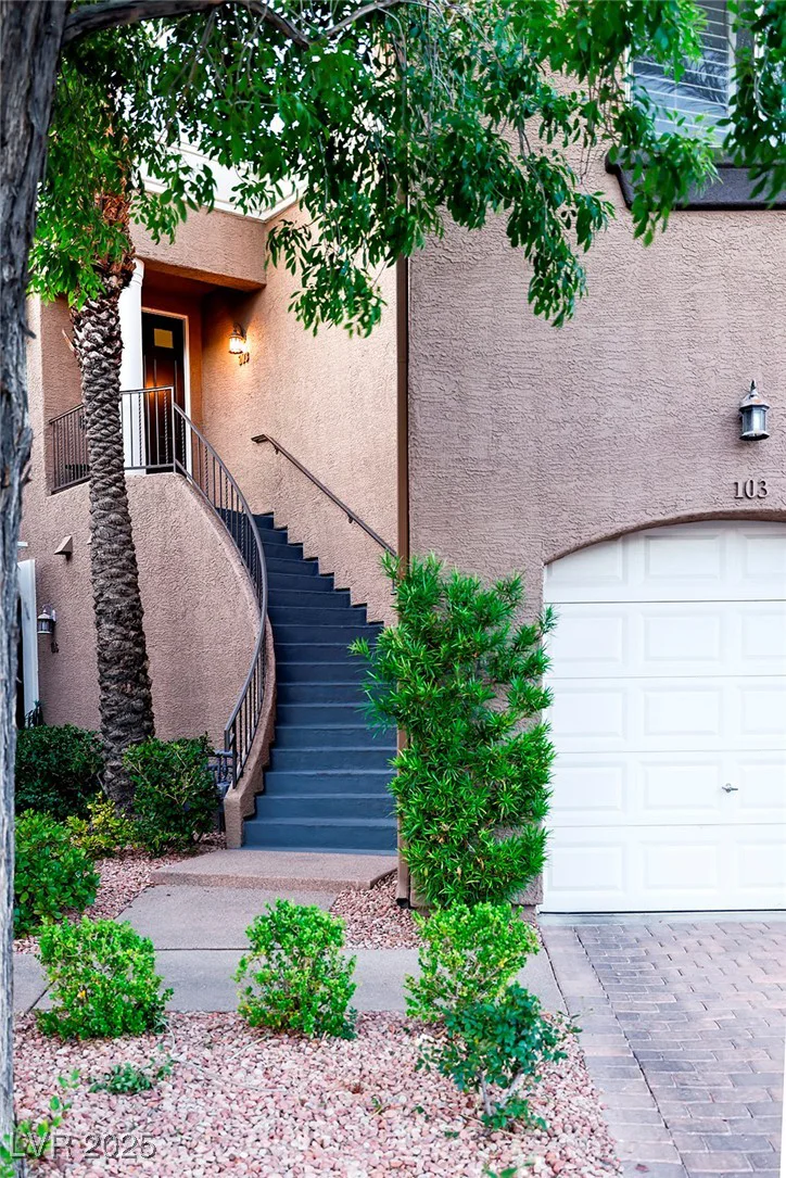 9430 Laguna Niguel, Las Vegas, NV 89134
